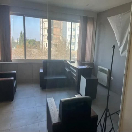 63متری پنج آذر