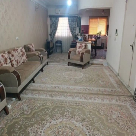 100متری پنج آذر 