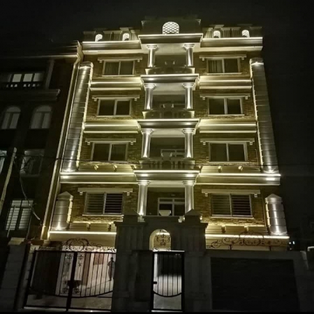 160متری اپادانا