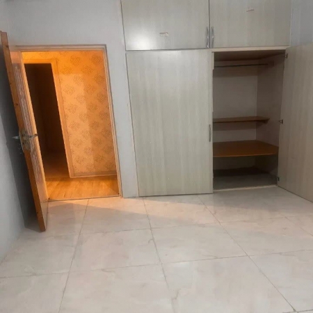 105متری بهارستان 
