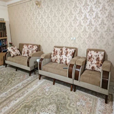 100متری پنج آذر 