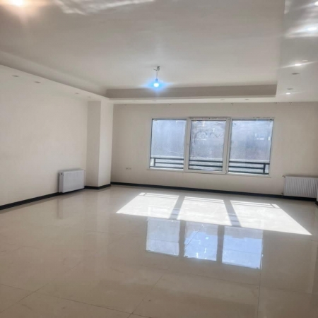 115 متری آپادانا