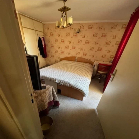 106متری پنج آذر