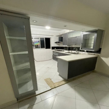 80متری گلشهر 