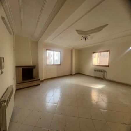 100متری گلشهر 