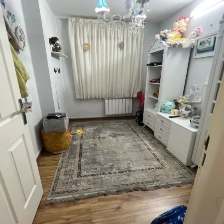 85متری ناهارخوران 