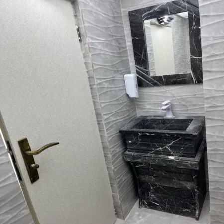 90متری پنج آذر 