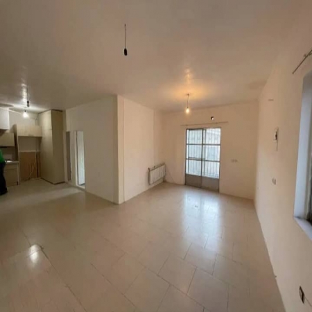 85متری ناهارخوران 