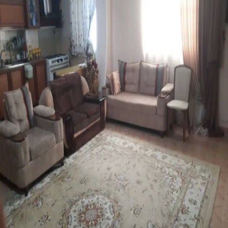 90متری استرابادی 