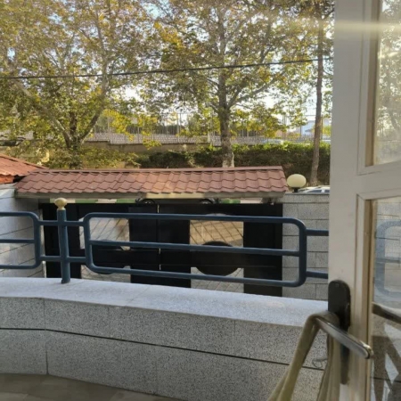 130متری جام جم 