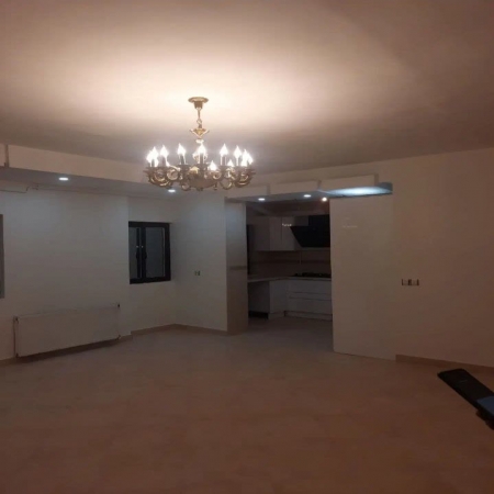 100متری آپادانا 