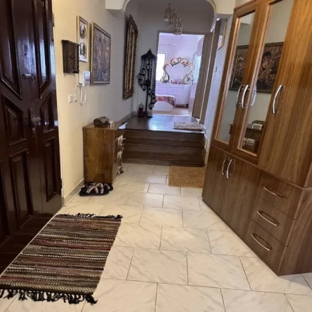 90متری گلشهر 