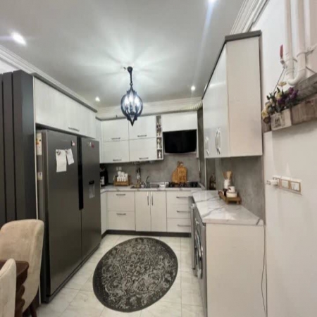 85متری ناهارخوران 