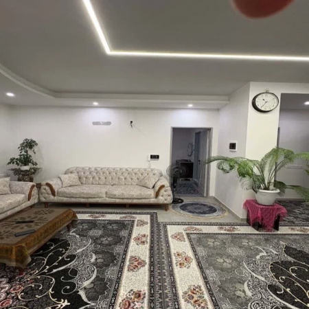 85متری فلسفی 