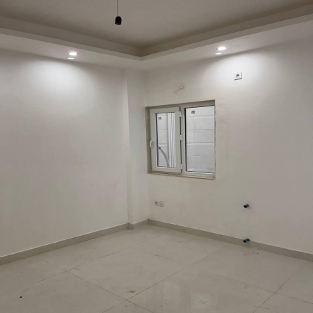 115 متری شهرک اپادانا