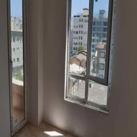 110متری لادن